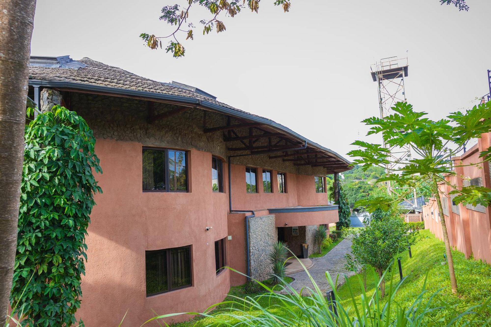 Trois Ore Residences & Green Earth Bistro Ibadan Exterior photo